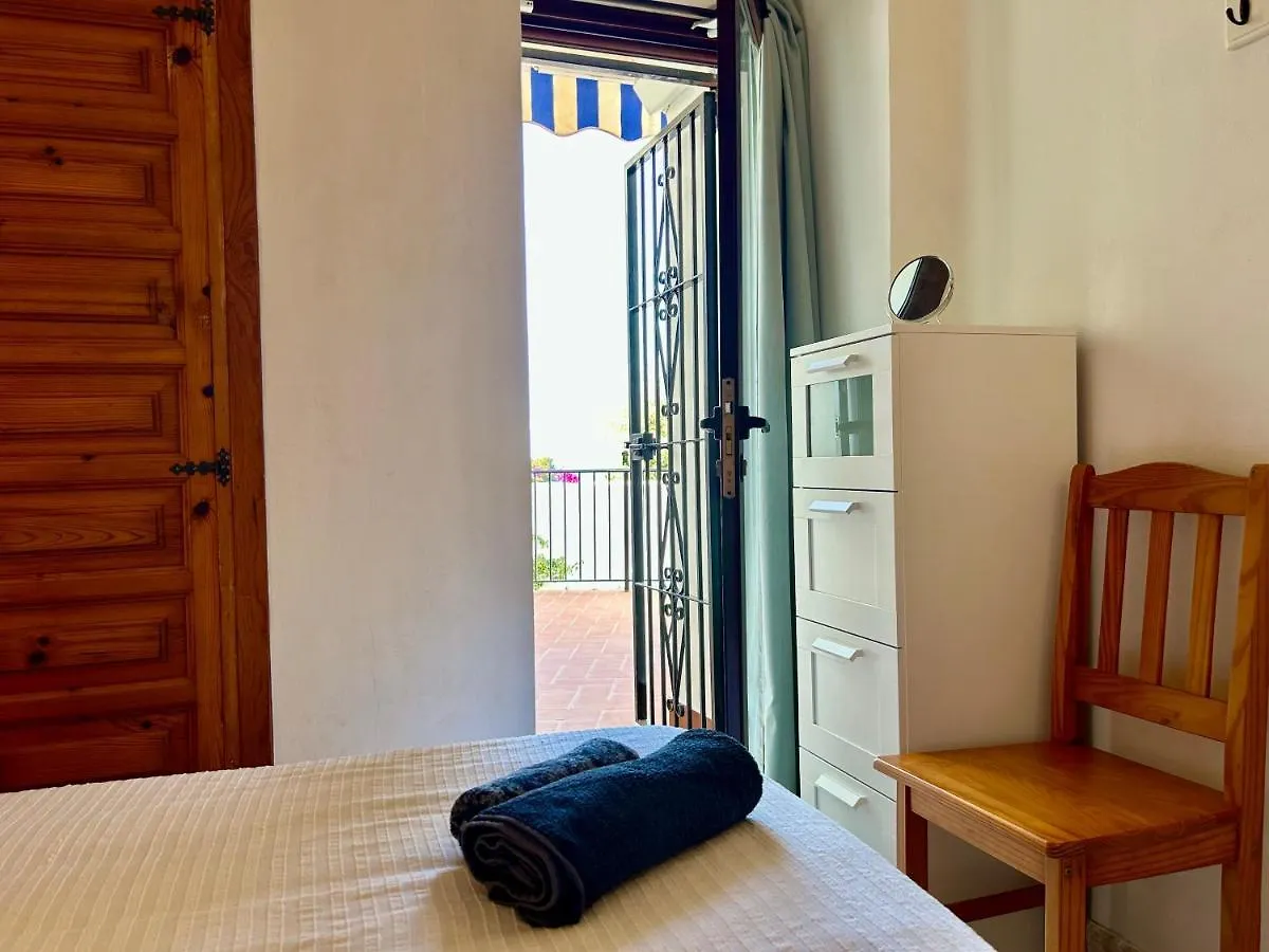 Сasa de vacaciones Casa con terraza y hermoso jardín comunal Nerja España