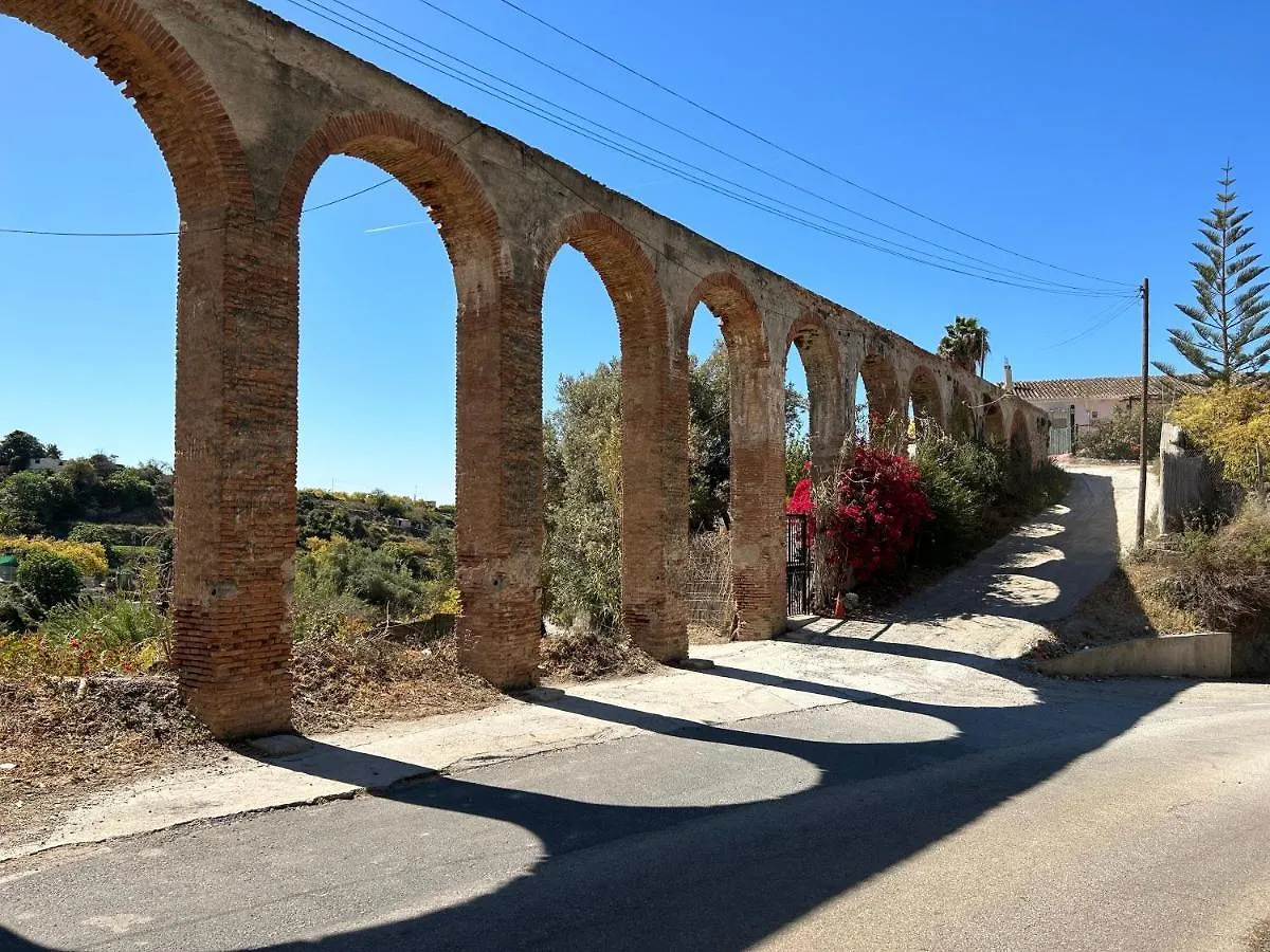 Сasa de vacaciones Casa con terraza y hermoso jardín comunal Nerja